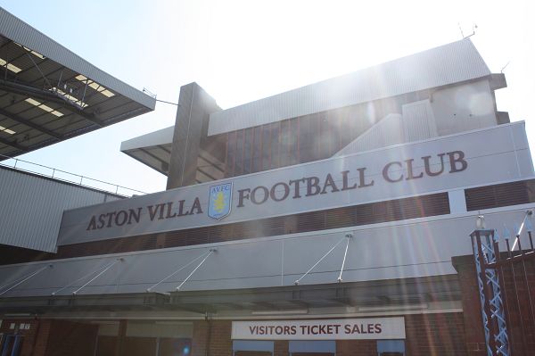 NBA球员合同更新及薪资排行榜（NBA球员合约最新动态与薪资排行）