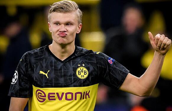 哀悼，切尔西功勋后卫马文-欣顿去世，享年85岁（切尔西名宿后卫马文-欣顿离世，享年85岁）