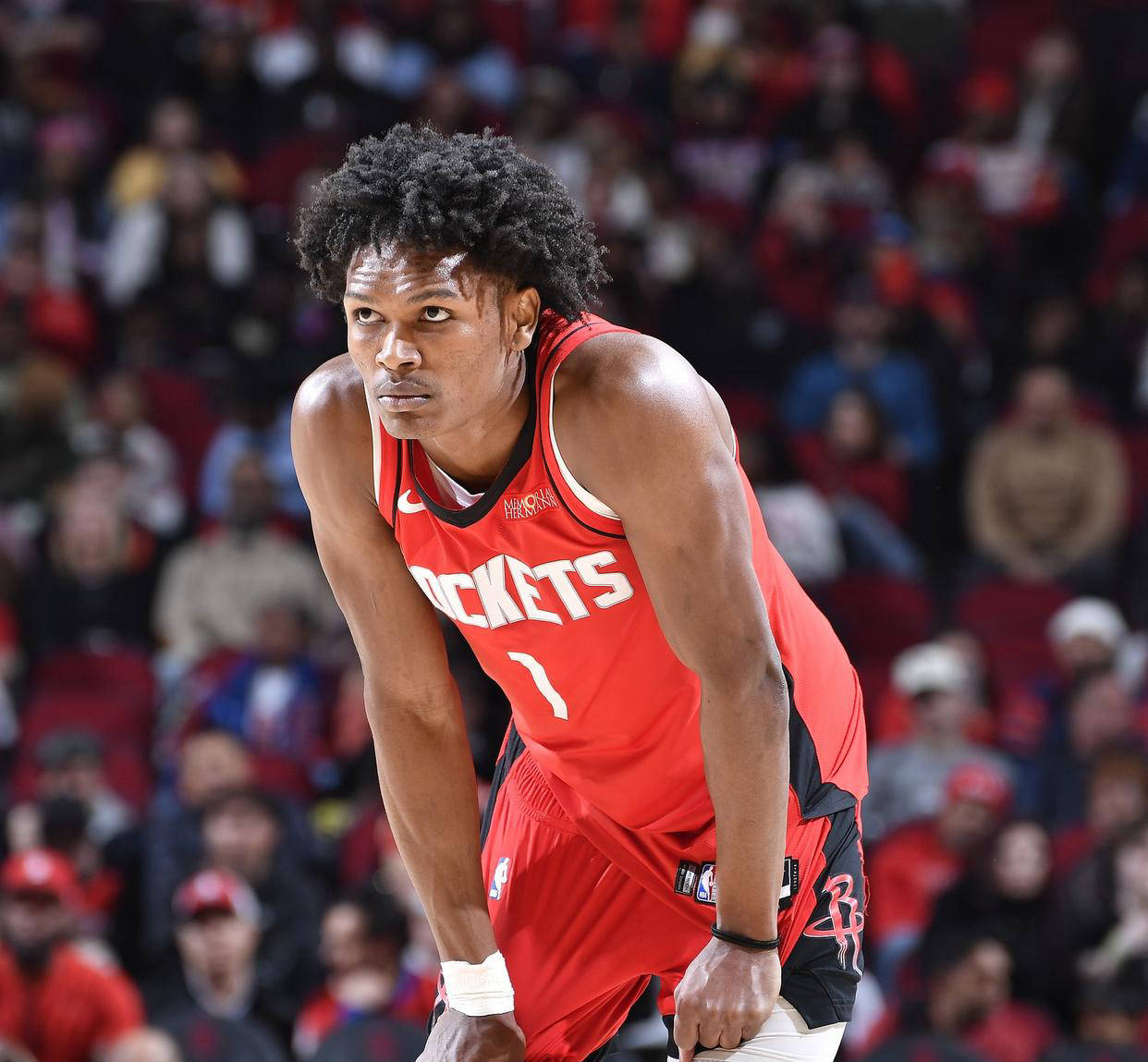 勇士球员防守参与率提升明显（勇士队球员防守参与度显著上升）