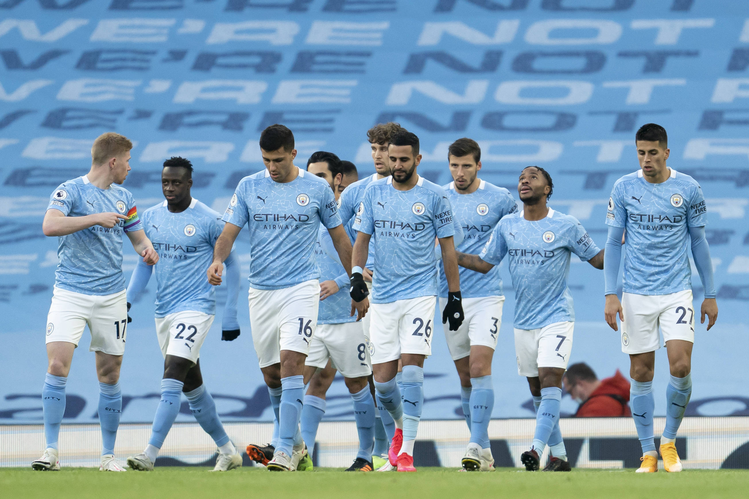 打入一球，费尔明当选巴萨回归诺坎普首战全场最佳球员（费尔明破门，荣膺巴萨重返诺坎普首战全场最佳）