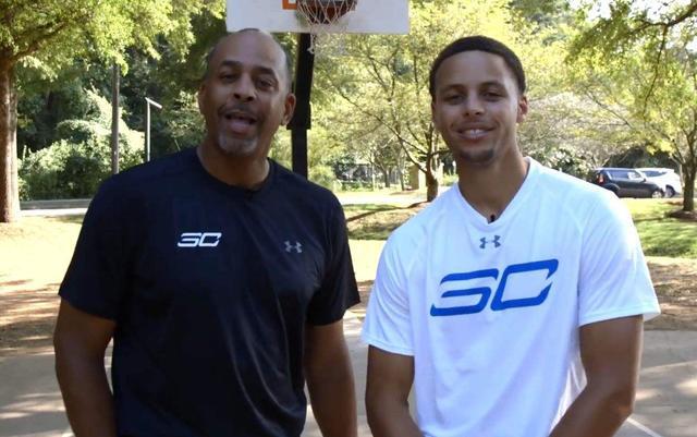 意媒：黄潜考虑买断那不勒斯租将拉法-马林，皇马握有回购权（意媒：比利亚雷亚尔欲买断那不勒斯租借的拉法-马林，皇马仍握有回购权）