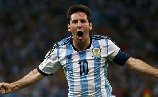 队友为了他拼到抽筋（为他而战，队友拼到抽筋）